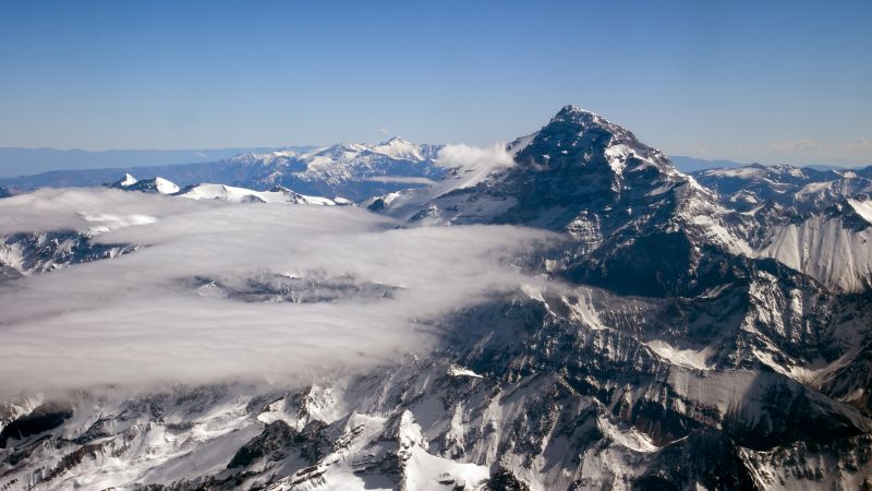 c9e685_aconcagua-fjell-jpg.jpg